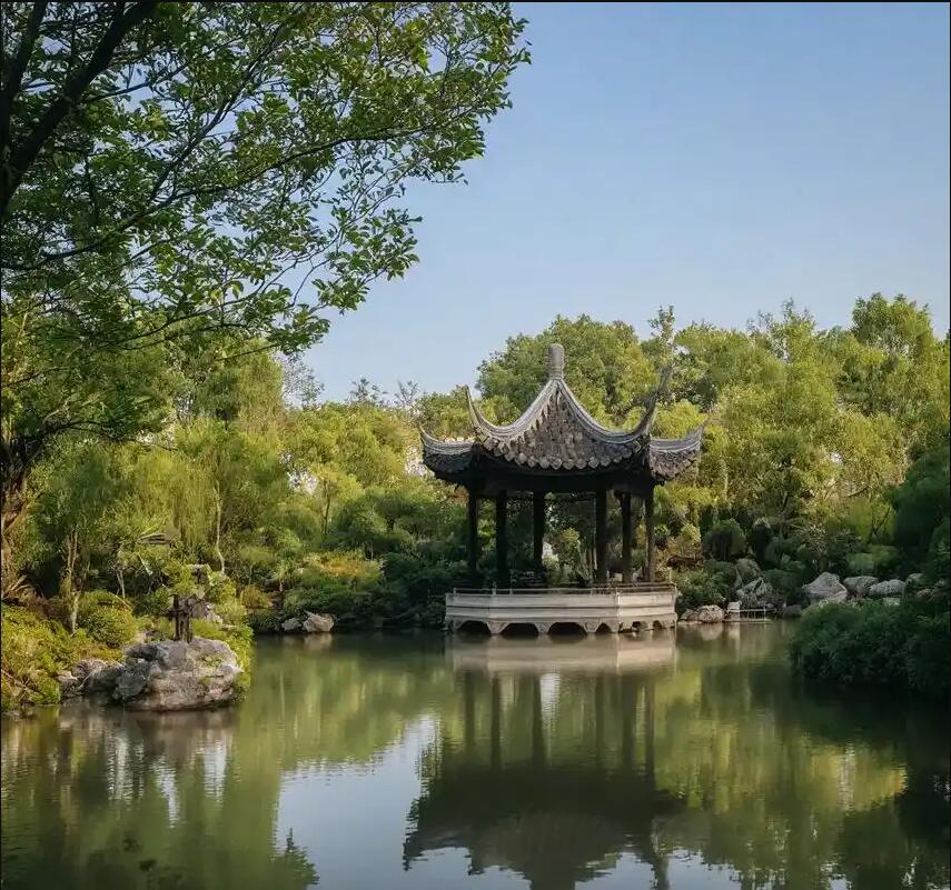 伊犁地区雨珍餐饮有限公司