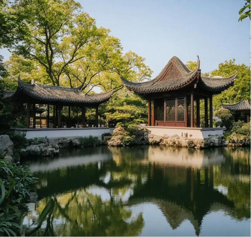 伊犁地区雨珍餐饮有限公司